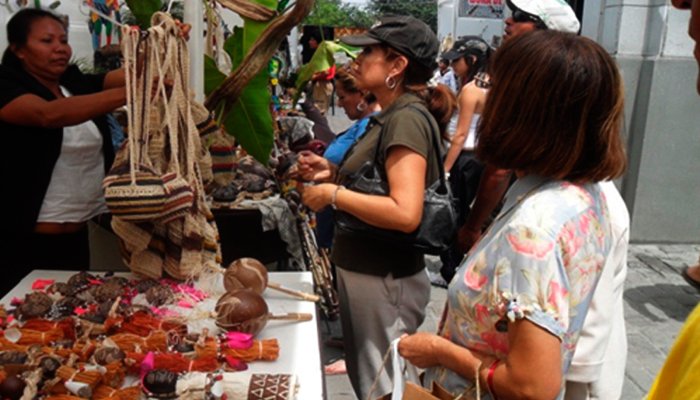 FERIA EN IQUITOS